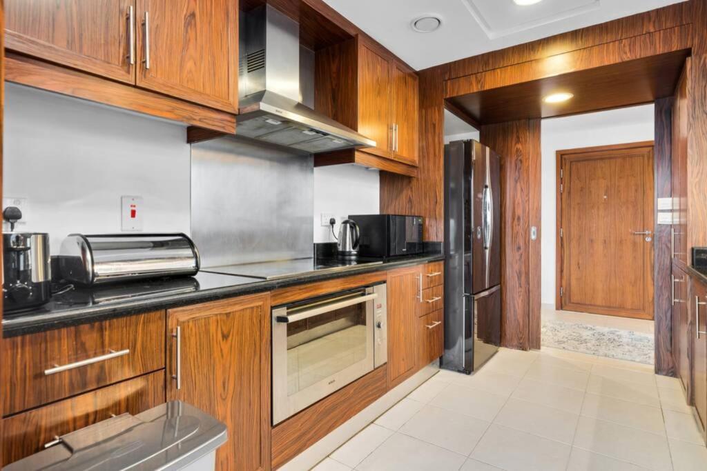 Spectacular Burj & Fountain View - Luxurious 3 Bedrooms & Maids Room - The Residences ドバイ エクステリア 写真