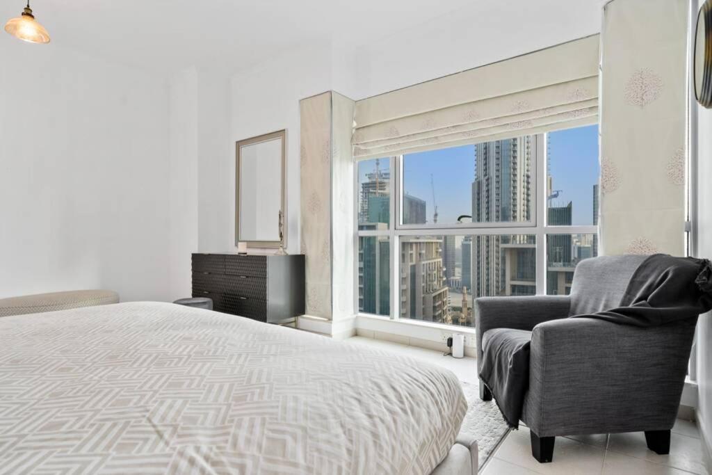 Spectacular Burj & Fountain View - Luxurious 3 Bedrooms & Maids Room - The Residences ドバイ エクステリア 写真