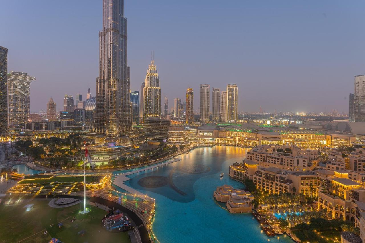 Spectacular Burj & Fountain View - Luxurious 3 Bedrooms & Maids Room - The Residences ドバイ エクステリア 写真